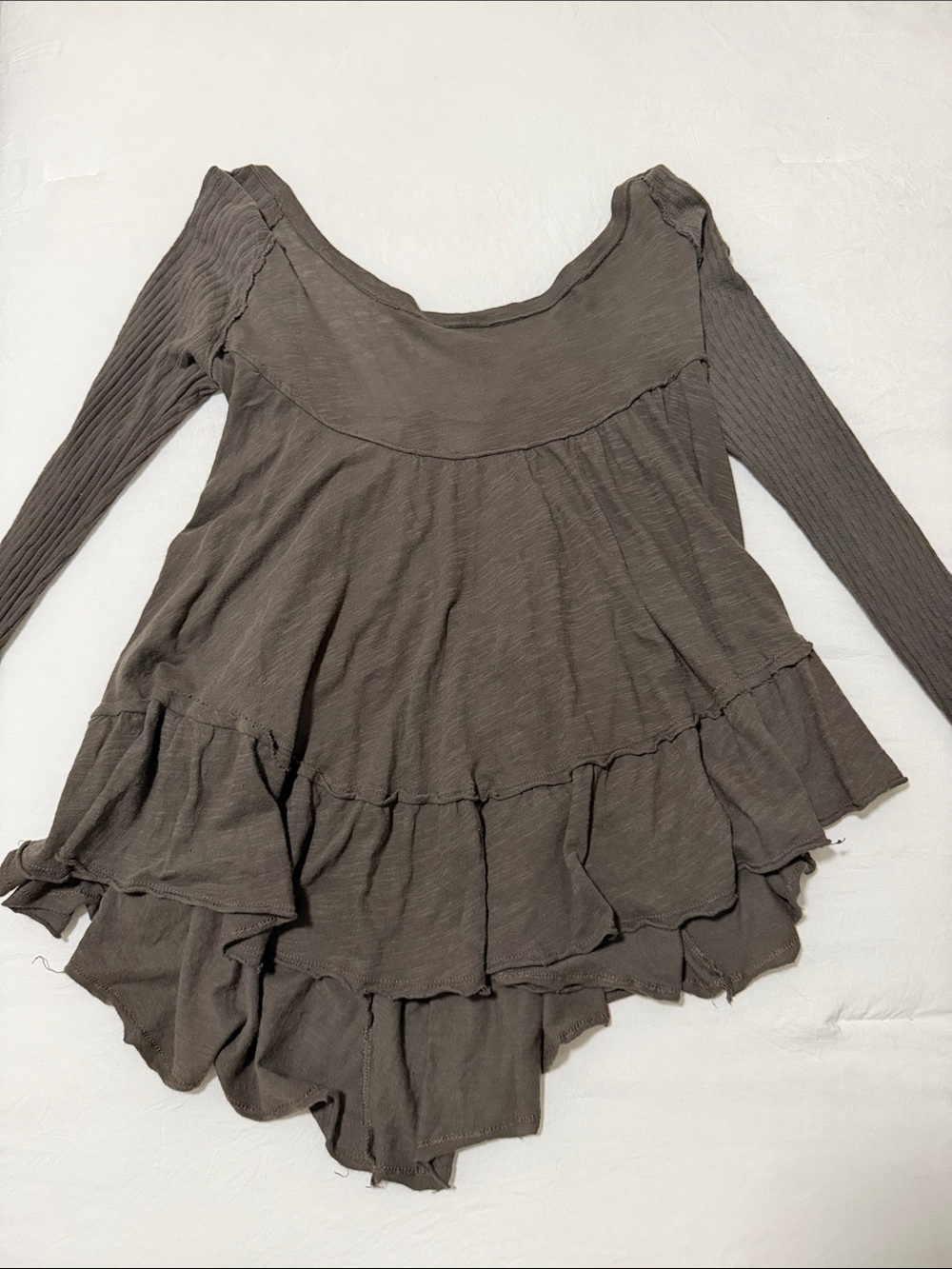 Womens Long Sleeve Layered Ruffle Top - Brown